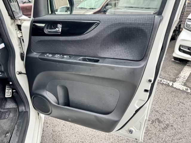 ホンダ Ｎ　ＢＯＸ ６６０ カスタムＧ Ｌパッケージ H28年 (近畿) 99