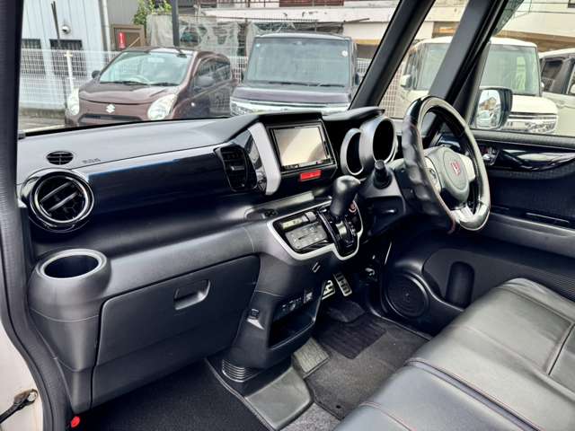 ホンダ Ｎ　ＢＯＸ ６６０ カスタムＧ Ｌパッケージ H28年 (近畿) 99