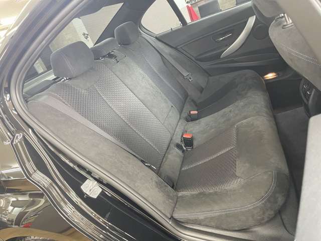 ＢＭＷ ３シリーズ ３２０ｉ　Ｍスポーツ H26年 () 99
