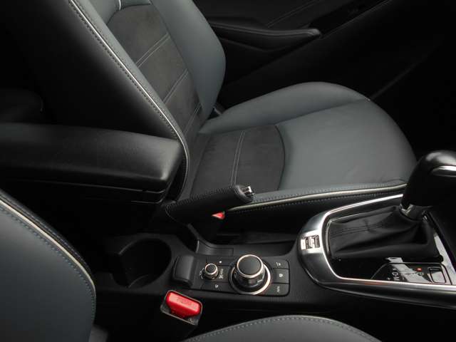 マツダ ＭＡＺＤＡ２ １．５ １５Ｓ Ｌパッケージ R1年 (関東) 99