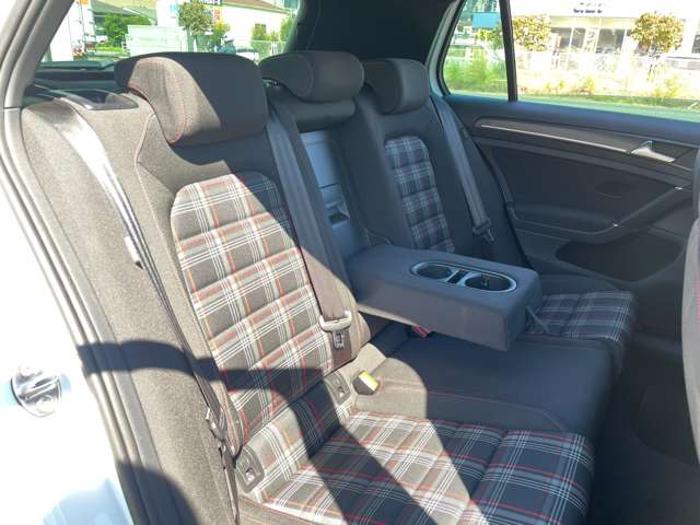 フォルクスワーゲン ゴルフ ＧＴＩ H30年 (関東) 99