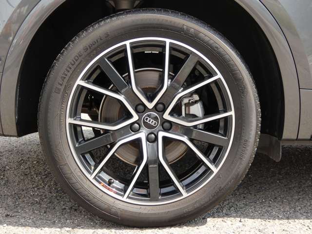 アウディ Ｑ５　スポーツバック ４０ ＴＤＩ クワトロ Ｓライン ディーゼルターボ ４ＷＤ R4年 (東海) 99