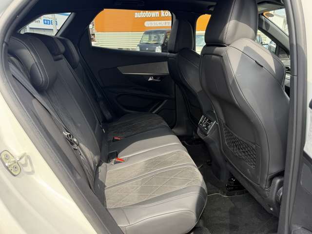 プジョー ３００８ ＧＴ ブルーＨＤＩ ディーゼルターボ H30年 () 99