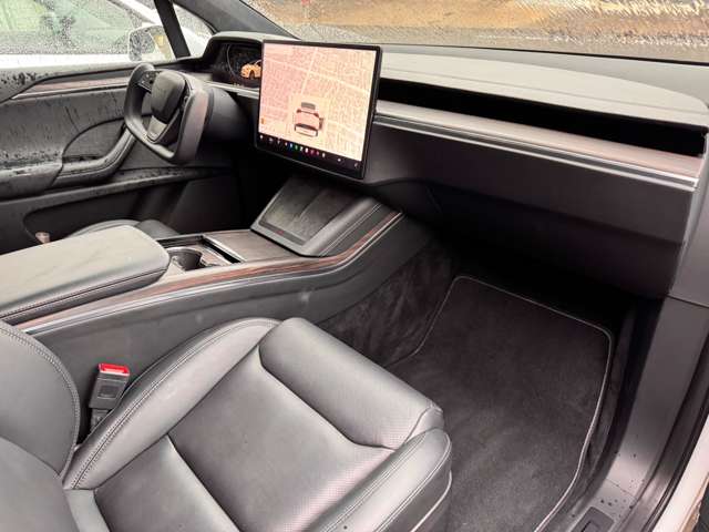 テスラ モデルＸ ロングレンジ ＡＷＤ R5年 (東海) 99