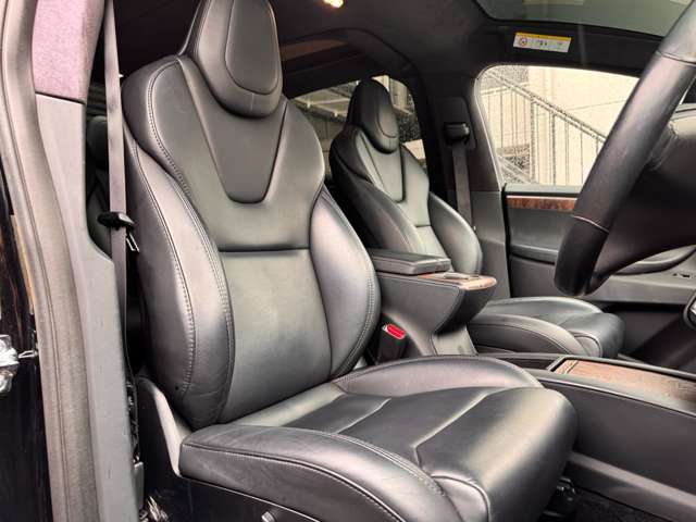 テスラ モデルＸ ロングレンジ ＡＷＤ R1年 (東海) 99