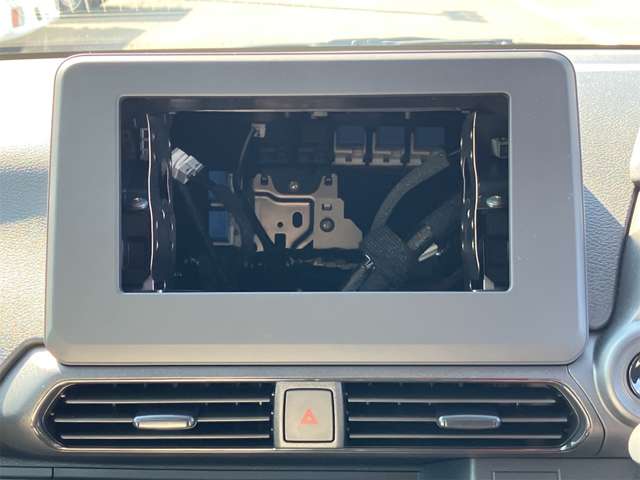 三菱 ｅＫクロス　ＥＶ Ｇ R4年 (東海) 99