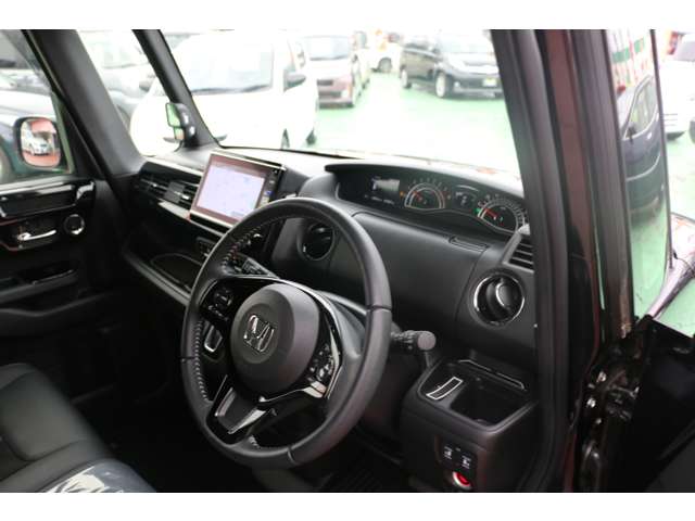ホンダ Ｎ　ＢＯＸ カスタム ６６０ Ｌ ターボ R3年 (関東) 99