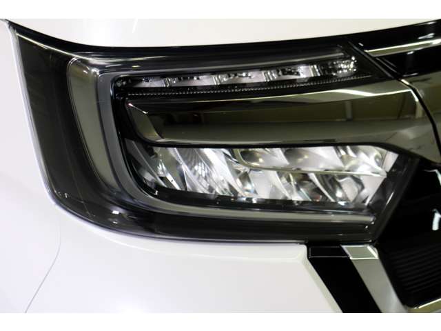 ホンダ Ｎ　ＢＯＸ カスタム ６６０ Ｌ スロープ ４ＷＤ R3年 () 99