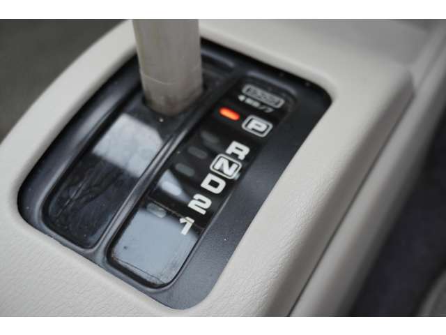 日産 ラシーン １．５ タイプＩＩＩ ４ＷＤ H7年 () 99