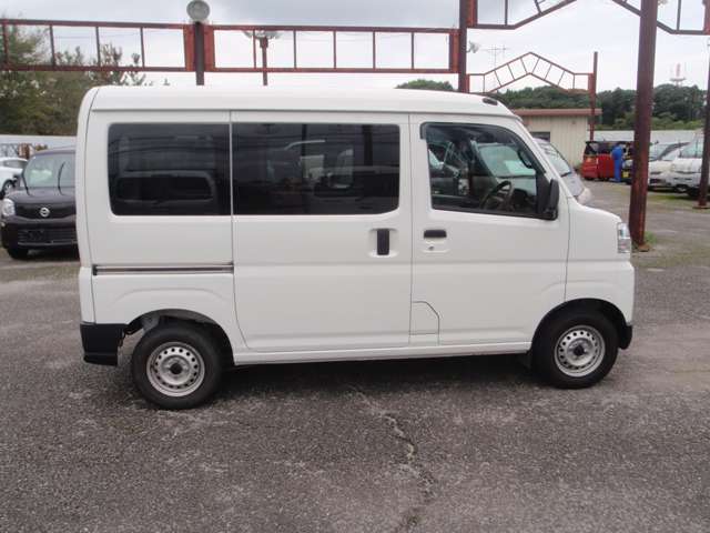 ダイハツ ハイゼットカーゴ ６６０ デラックス ４ＷＤ R4年 (関東) 99