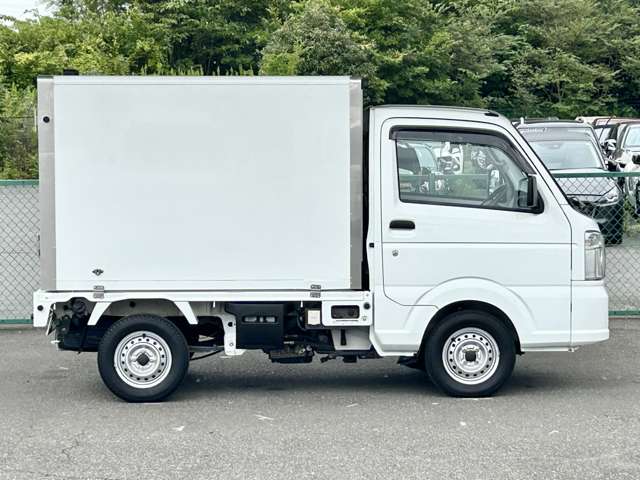 日産 ＮＴ１００クリッパー ２ＷＡＹスタンバイ機能付キ冷蔵冷凍車 R4年 (関東) 99