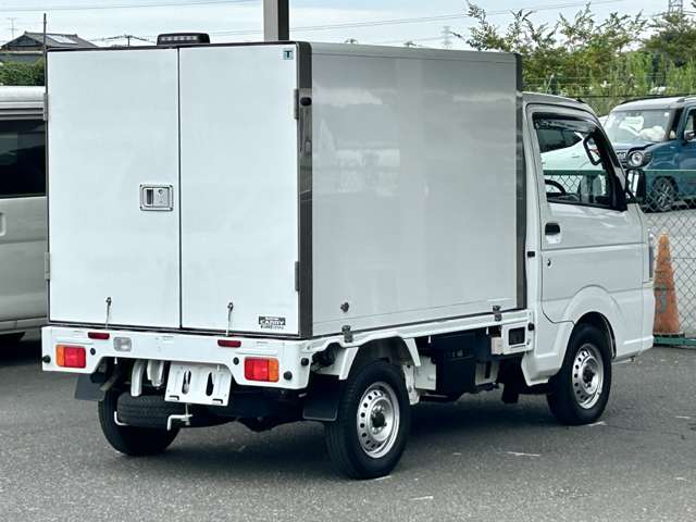 日産 ＮＴ１００クリッパー ２ＷＡＹスタンバイ機能付キ冷蔵冷凍車 R4年 (関東) 99