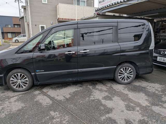 日産 セレナ ２．０ ハイウェイスター Ｖセレクション＋ＳＡＦＥＴＹＩＩ Ｓ－ＨＹＢＲＩＤ H27年 (関東) 99