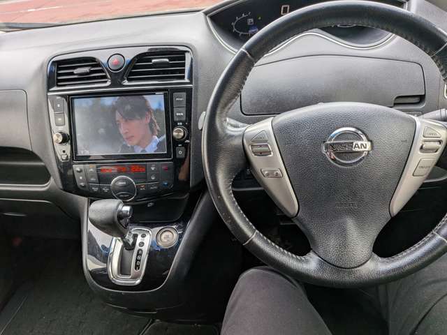 日産 セレナ ２．０ ハイウェイスター Ｖセレクション＋ＳＡＦＥＴＹＩＩ Ｓ－ＨＹＢＲＩＤ H27年 (関東) 99