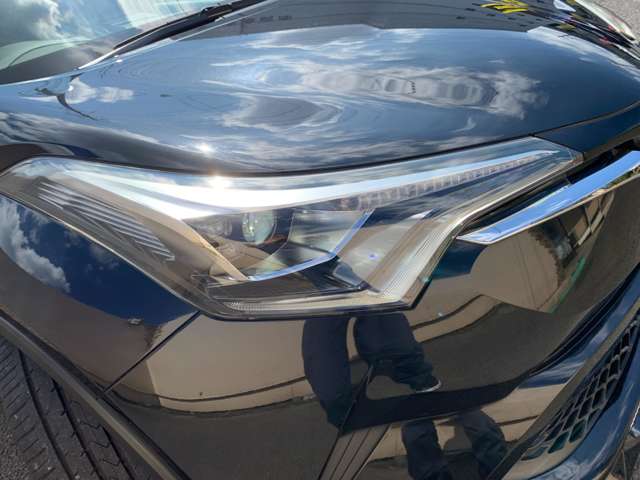 トヨタ Ｃ−ＨＲ ハイブリッド １．８ Ｓ ＬＥＤ パッケージ H30年 (関東) 99