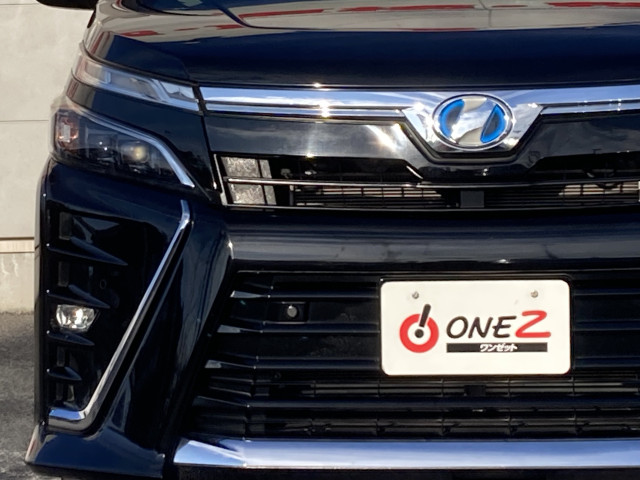 トヨタ ヴォクシー １．８ ハイブリッド ＺＳ 煌ＩＩ R1年 () 99