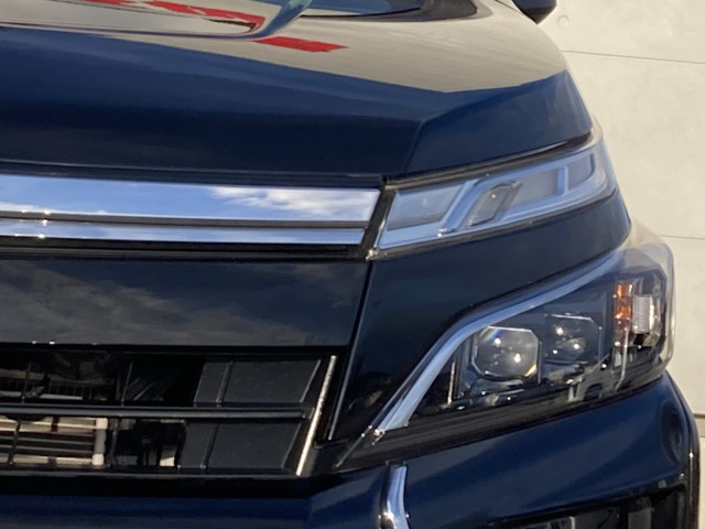 トヨタ ヴォクシー １．８ ハイブリッド ＺＳ 煌ＩＩ R1年 () 99