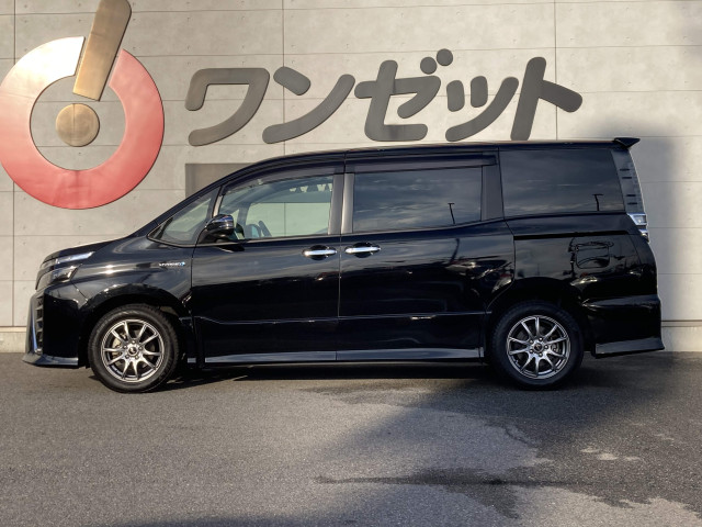 トヨタ ヴォクシー １．８ ハイブリッド ＺＳ 煌ＩＩ R1年 () 99