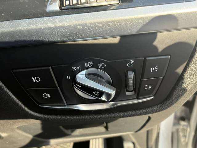 ＢＭＷ Ｘ３ Ｘドライブ２０Ｉ Ｘライン ４ＷＤ R1年 (四国) 99