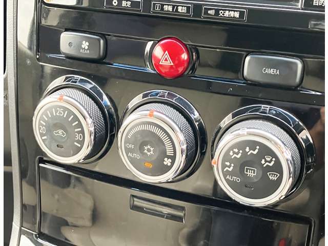 三菱 デリカ　Ｄ：５ ２．２ Ｄ プレミアム ディーゼルターボ ４ＷＤ H28年 (四国) 99