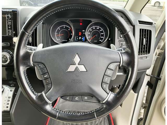 三菱 デリカ　Ｄ：５ ２．２ Ｄ プレミアム ディーゼルターボ ４ＷＤ H28年 (四国) 99