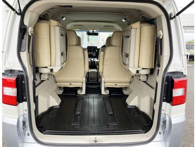 三菱 デリカ　Ｄ：５ ２．２ Ｄ プレミアム ディーゼルターボ ４ＷＤ H28年 (四国) 99