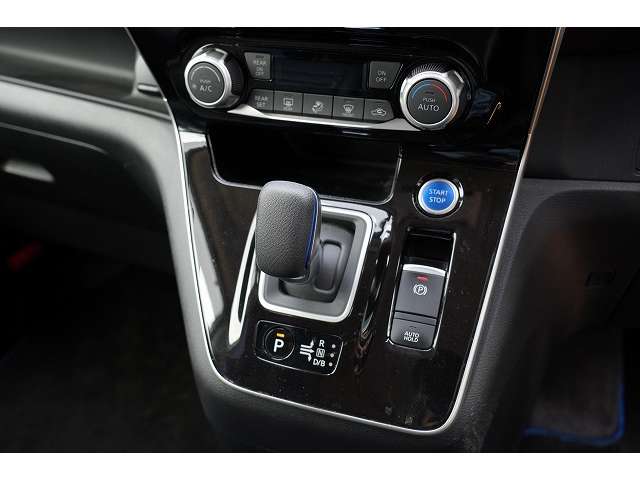 日産 セレナ １．２ Ｅ－ＰＯＷＥＲ ハイウェイスター Ｇ R1年 (関東) 99