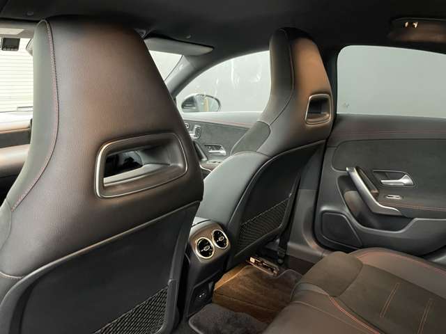 メルセデスベンツ ＣＬＡクラス ＣＬＡ２００Ｄ ＡＭＧライン ディーゼルターボ R2年 (関東) 99