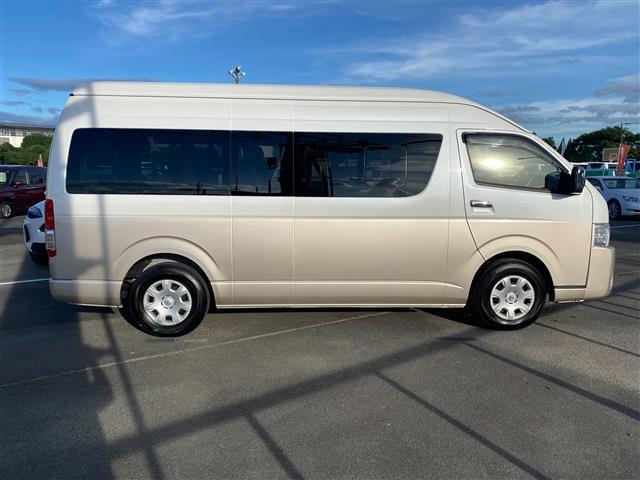 トヨタ ハイエースワゴン ２．７ グランドキャビン R7年 (九州・沖縄) 99