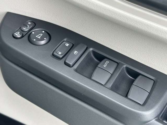 ホンダ Ｎ　ＢＯＸ ６６０ R8年 () 99