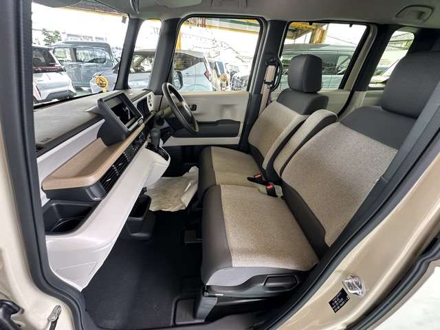 ホンダ Ｎ　ＢＯＸ ６６０ ファッションスタイル ２トーン R8年 () 99