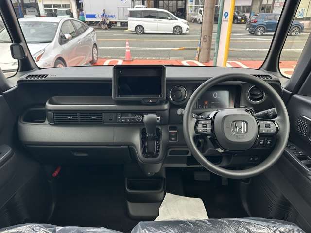ホンダ Ｎ　ＢＯＸ カスタム ６６０ R8年 () 99