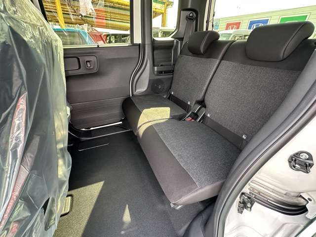 ホンダ Ｎ　ＢＯＸ カスタム ６６０ R8年 () 99