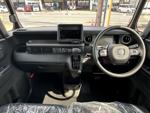 ホンダ Ｎ　ＢＯＸ カスタム ６６０ R8年 () 99