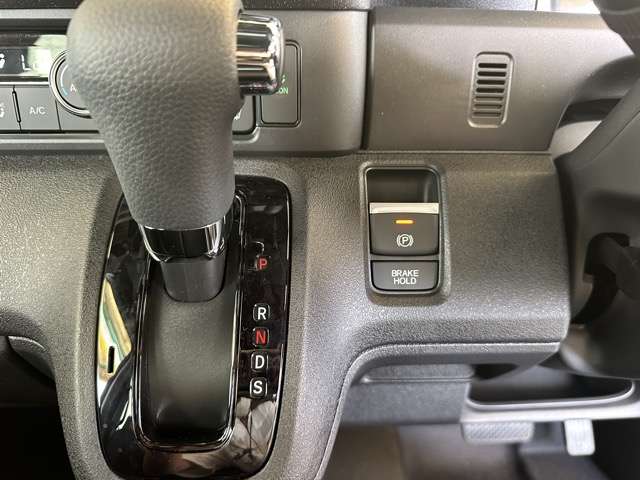 ホンダ Ｎ　ＢＯＸ カスタム ６６０ ターボ コーディネートスタイル ２トーン R8年 () 99