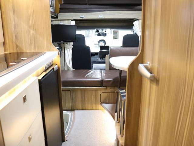 いすゞ エルフ キャンピング R1年 (北海道) 99