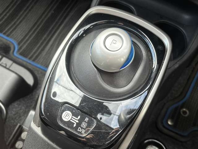 日産 ノート １．２ Ｅ－ＰＯＷＥＲ Ｘ H29年 (北海道) 99