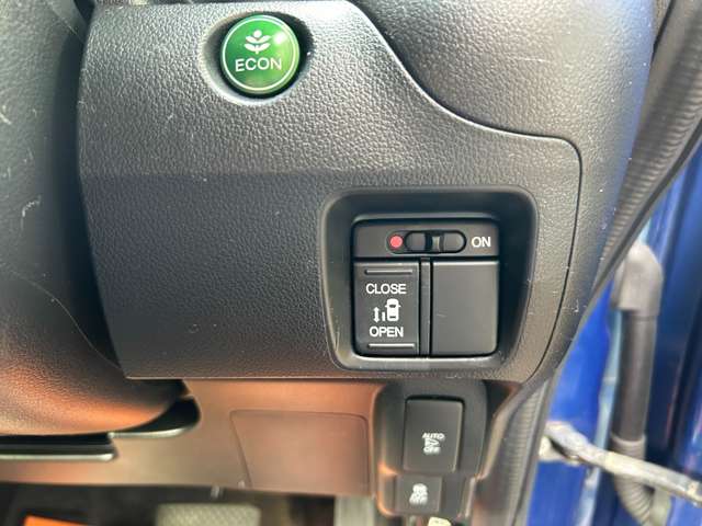 ホンダ Ｎ　ＢＯＸ ６６０ カスタムＧ ＳＳパッケージ H29年 (関東) 99