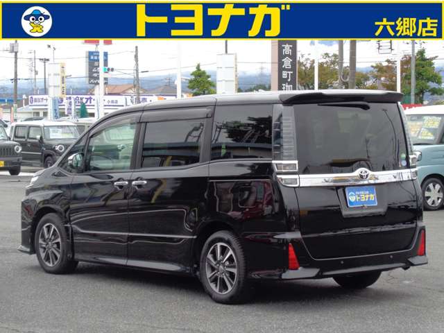 トヨタ ヴォクシー １．８ ハイブリッド ＺＳ 煌ＩＩ R1年 (関東) 99