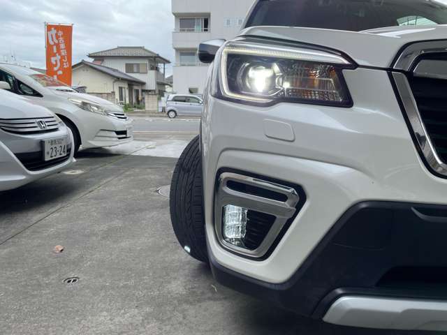 スバル フォレスター　ハイブリッド ２．０ アドバンス ４ＷＤ R1年 () 99