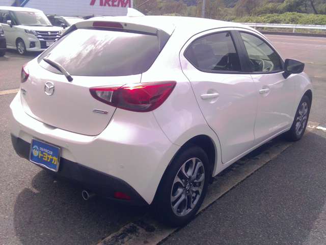 マツダ デミオ １．５ ＸＤ ツーリング Ｌパッケージ ディーゼルターボ ４ＷＤ H28年 (関東) 99