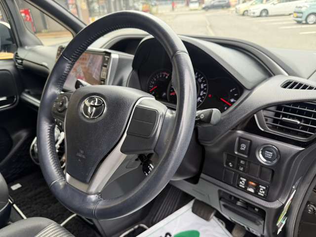 トヨタ ヴォクシー ２．０ ＺＳ 煌 ４ＷＤ H30年 (甲信越・北陸) 99