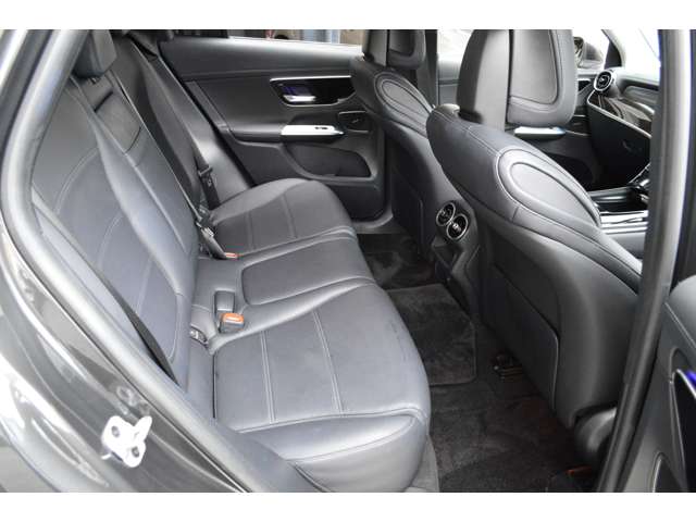 メルセデスベンツ ＧＬＣクラス ２２０ Ｄ ４マチック （ＩＳＧ搭載モデル） ディーゼルターボ ４ＷＤ R5年 (関東) 99