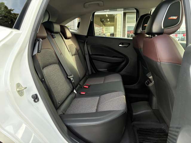 日産 ノートオーラ １．２ Ｇ ＦＯＵＲ ４ＷＤ R4年 (東北) 99