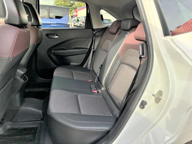 日産 ノートオーラ １．２ Ｇ ＦＯＵＲ ４ＷＤ R4年 (東北) 99