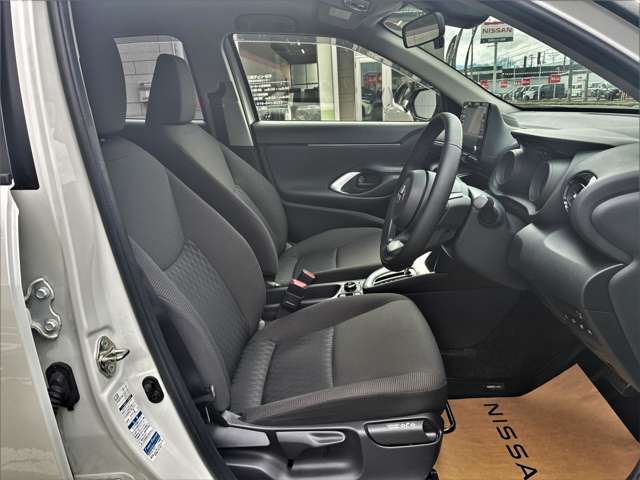 トヨタ ヤリスクロス　ハイブリッド １．５ ハイブリッド Ｇ Ｅ－ＦＯＵＲ ４ＷＤ R3年 (東北) 99