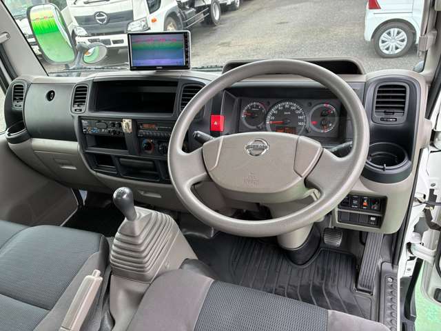 日産 アトラス ３．０Ｄターボ H28年 (関東) 99