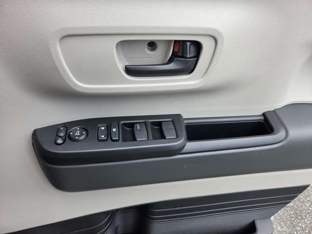 ホンダ Ｎ　ＢＯＸ ６６０ R5年 (関東) 99