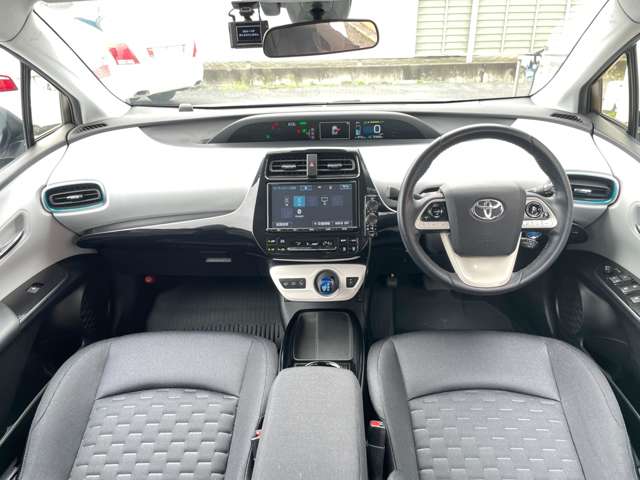トヨタ プリウスＰＨＶ １．８ Ｓ H29年 () 99