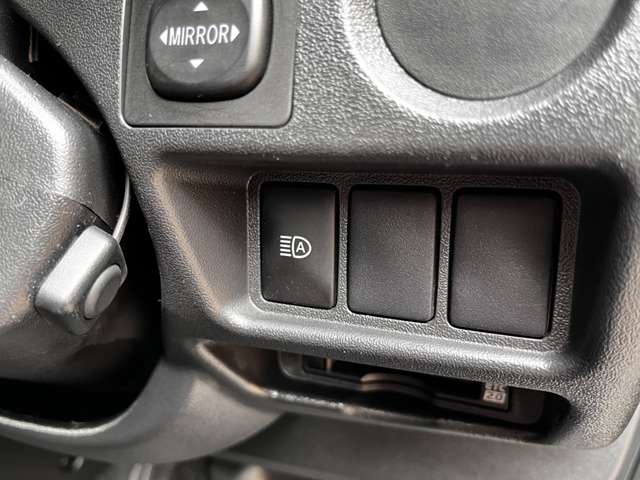 トヨタ ハイエースバン ２．８ スーパーＧＬ ロング ディーゼルターボ ４ＷＤ R3年 (関東) 99